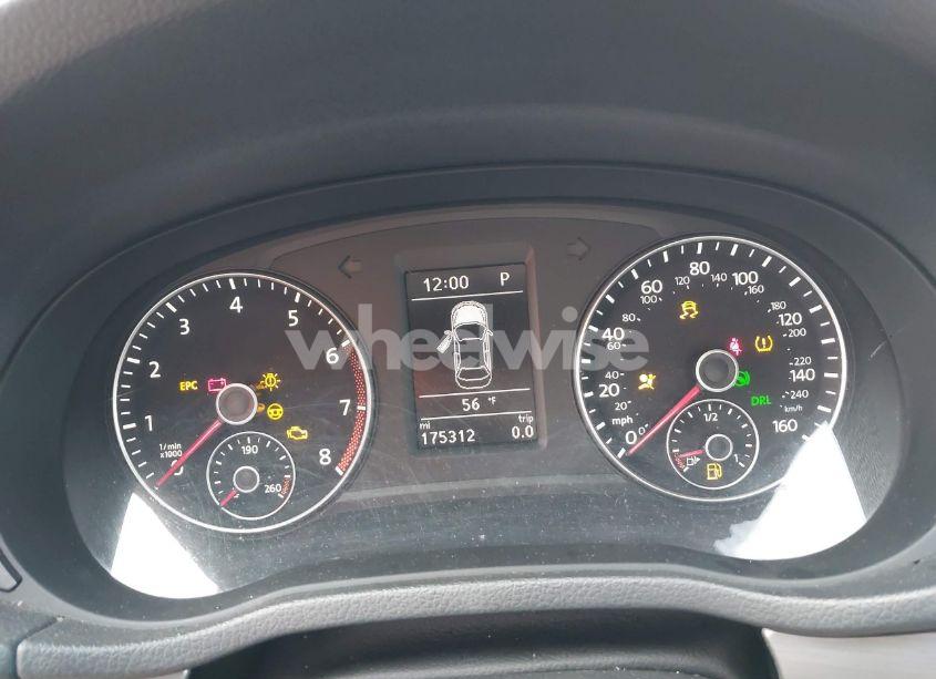 Photo 7 of 2015 Volkswagen Passat 1.8T SE (VIN 1VWBT7A36FC004222)