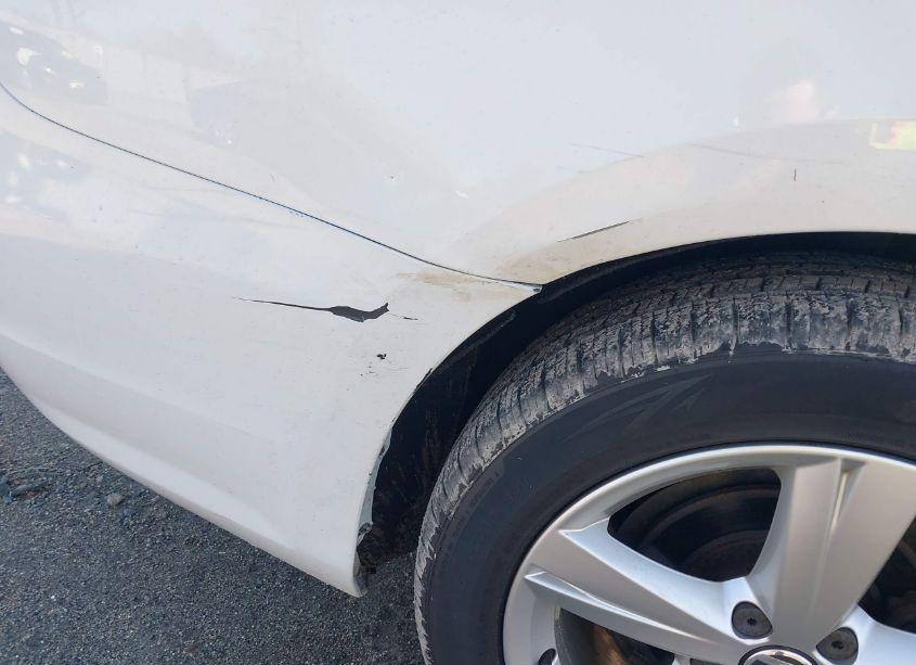 Photo 6 of 2015 Volkswagen Passat 1.8T SE (VIN 1VWBT7A36FC013146)