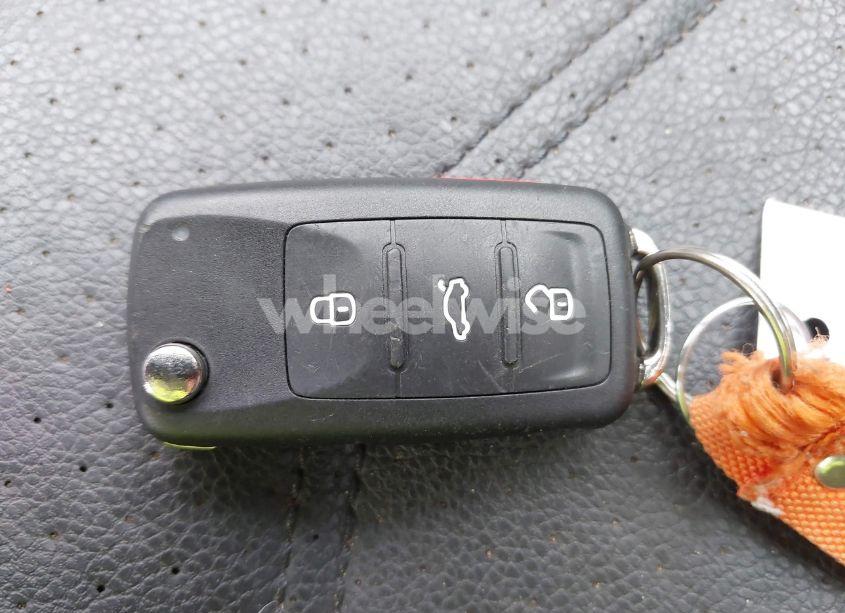 Photo 11 of 2016 Volkswagen Passat 1.8T SE (VIN 1VWBT7A36GC007977)