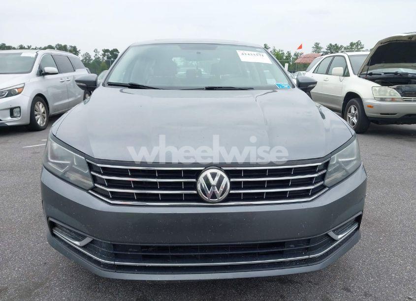 Photo 12 of 2016 Volkswagen Passat 1.8T SE (VIN 1VWBT7A36GC007977)