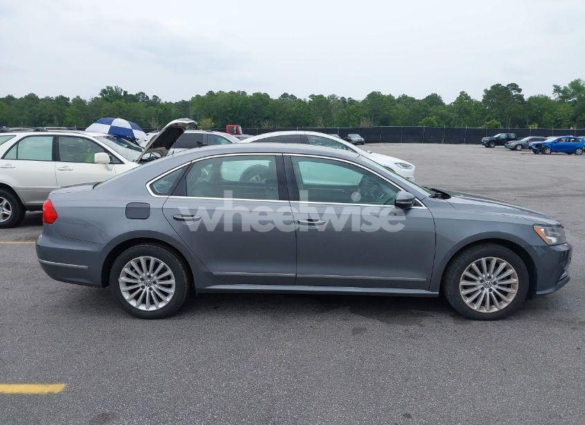 Photo 13 of 2016 Volkswagen Passat 1.8T SE (VIN 1VWBT7A36GC007977)