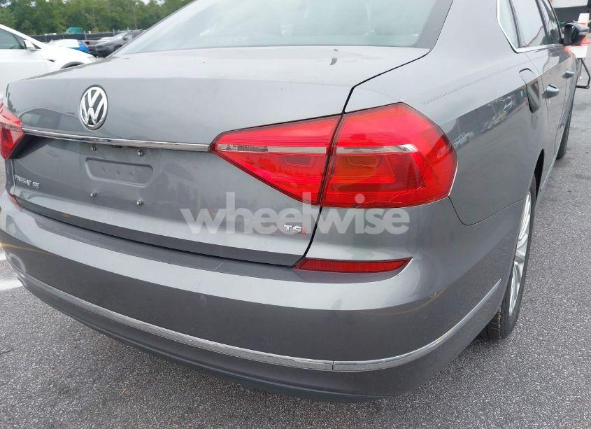 Photo 17 of 2016 Volkswagen Passat 1.8T SE (VIN 1VWBT7A36GC007977)