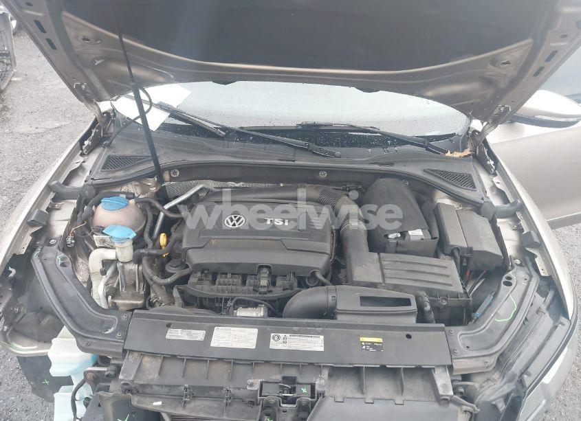 Photo 10 of 2016 Volkswagen Passat 1.8T SE (VIN 1VWBT7A36GC014122)