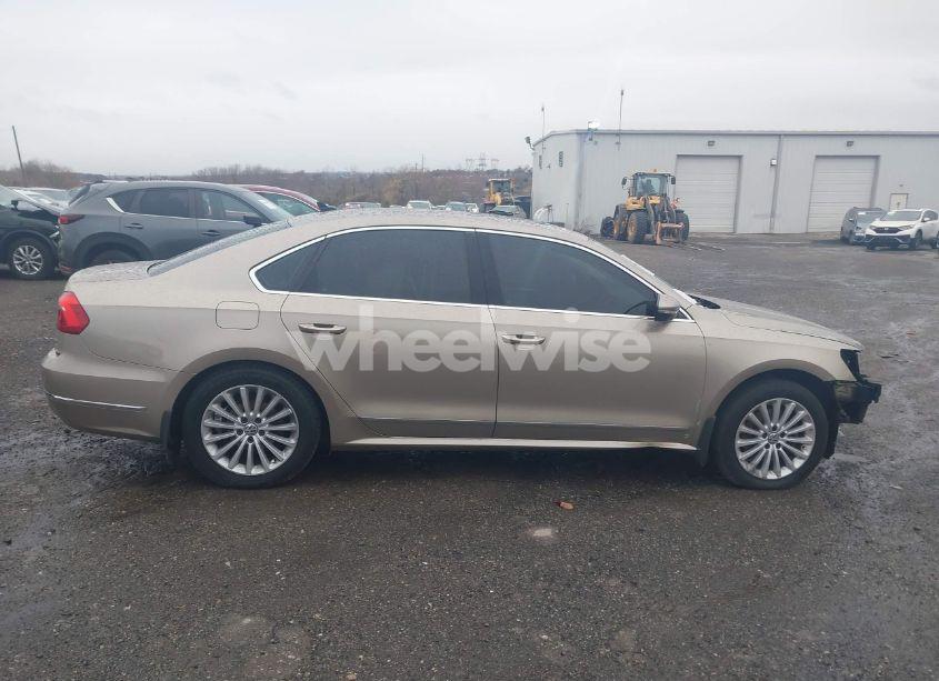 Photo 14 of 2016 Volkswagen Passat 1.8T SE (VIN 1VWBT7A36GC014122)