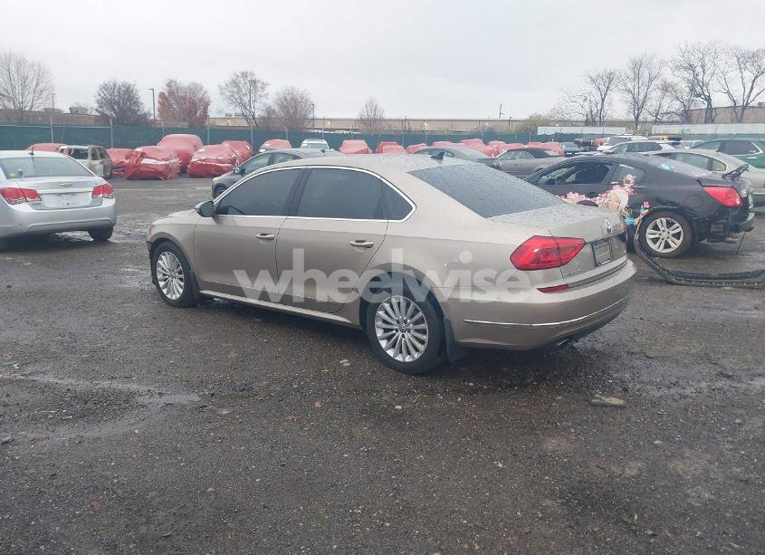 Photo 3 of 2016 Volkswagen Passat 1.8T SE (VIN 1VWBT7A36GC014122)