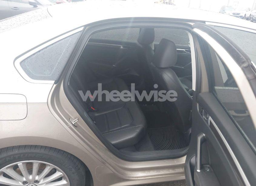 Photo 8 of 2016 Volkswagen Passat 1.8T SE (VIN 1VWBT7A36GC014122)