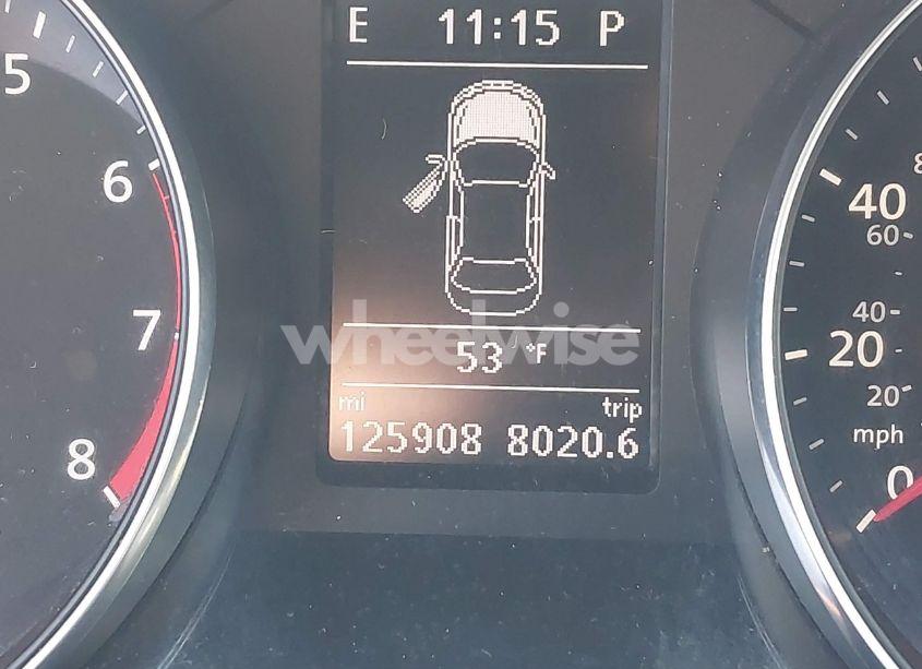 Photo 16 of 2016 Volkswagen Passat 1.8T SE (VIN 1VWBT7A36GC048206)