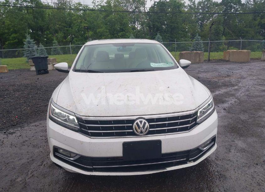 Photo 12 of 2016 Volkswagen Passat 1.8T SE (VIN 1VWBT7A36GC061568)