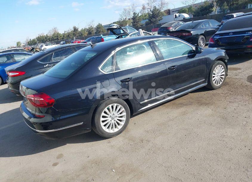 Photo 4 of 2017 Volkswagen Passat 1.8T SE (VIN 1VWBT7A36HC025266)