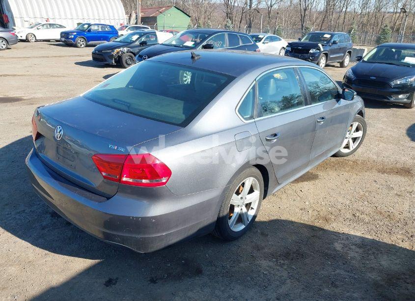 Photo 4 of 2014 Volkswagen Passat 1.8T SE (VIN 1VWBT7A37EC060488)