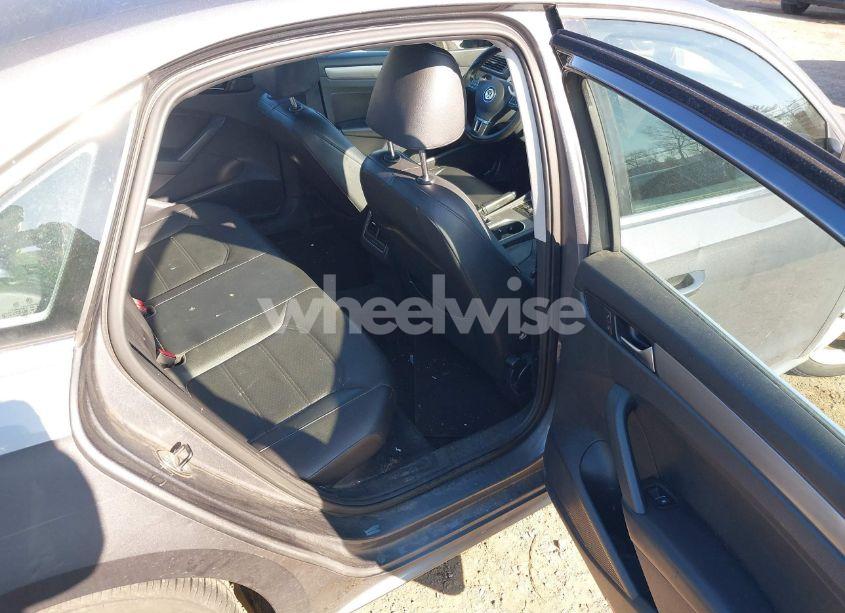 Photo 8 of 2014 Volkswagen Passat 1.8T SE (VIN 1VWBT7A37EC060488)