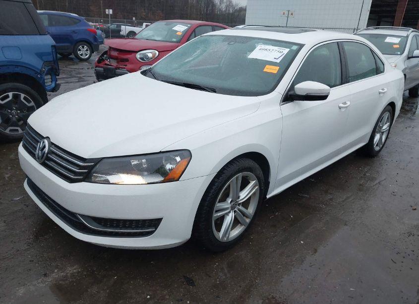 Photo 2 of 2014 Volkswagen Passat 1.8T SE (VIN 1VWBT7A37EC083544)