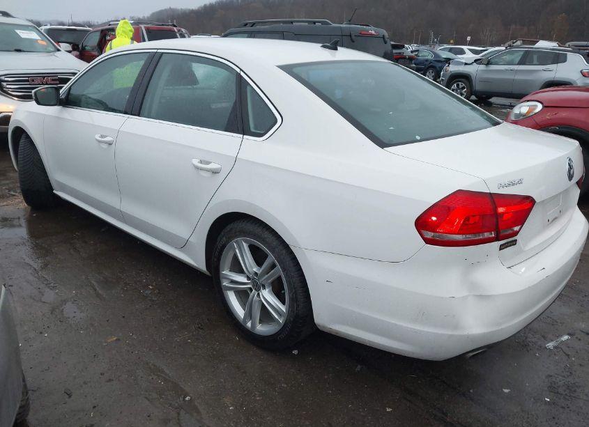Photo 3 of 2014 Volkswagen Passat 1.8T SE (VIN 1VWBT7A37EC083544)