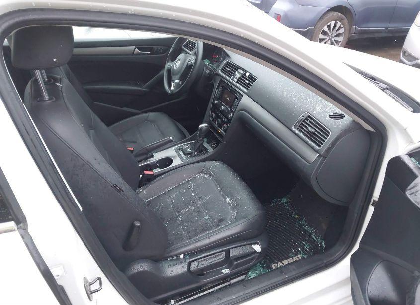 Photo 5 of 2014 Volkswagen Passat 1.8T SE (VIN 1VWBT7A37EC083544)