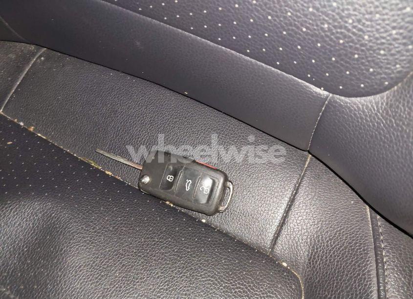 Photo 11 of 2016 Volkswagen Passat 1.8T SE (VIN 1VWBT7A37GC028563)