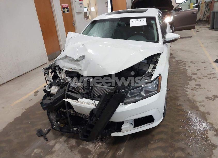 Photo 13 of 2016 Volkswagen Passat 1.8T SE (VIN 1VWBT7A37GC028563)