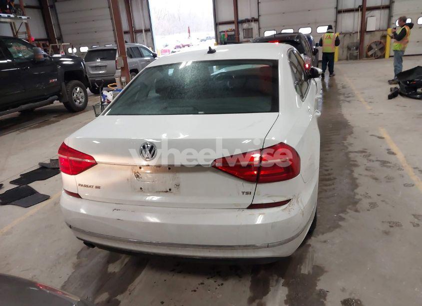 Photo 17 of 2016 Volkswagen Passat 1.8T SE (VIN 1VWBT7A37GC028563)