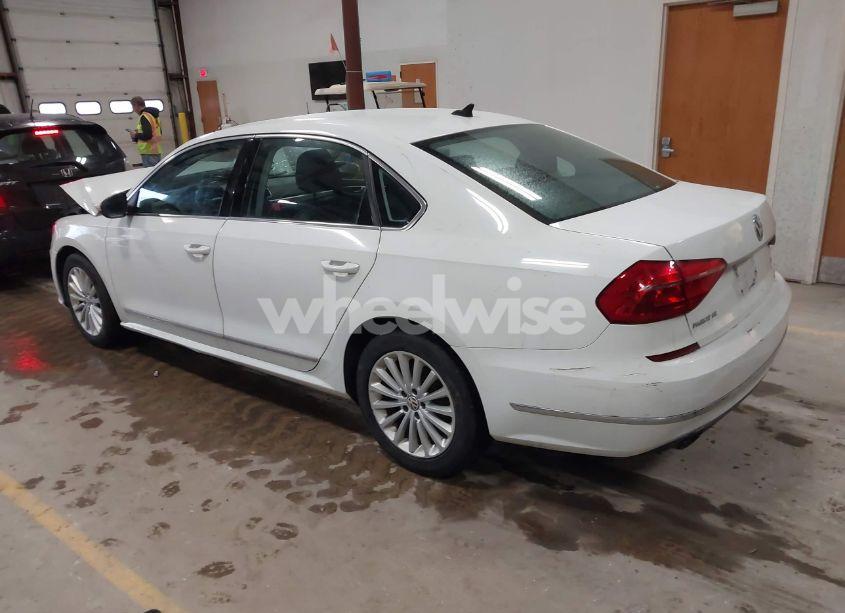 Photo 3 of 2016 Volkswagen Passat 1.8T SE (VIN 1VWBT7A37GC028563)