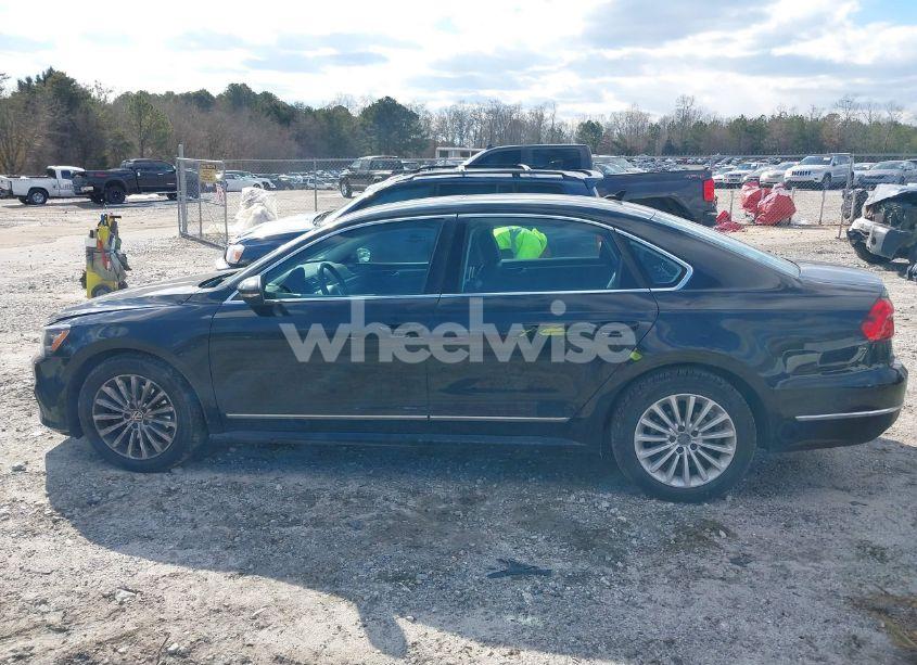 Photo 14 of 2016 Volkswagen Passat 1.8T SE (VIN 1VWBT7A37GC041121)