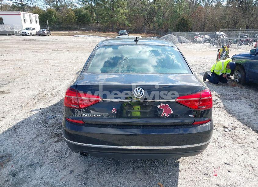 Photo 16 of 2016 Volkswagen Passat 1.8T SE (VIN 1VWBT7A37GC041121)