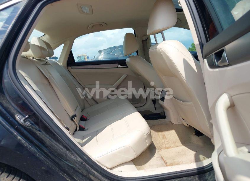 Photo 8 of 2014 Volkswagen Passat 1.8T SE (VIN 1VWBT7A38EC039956)