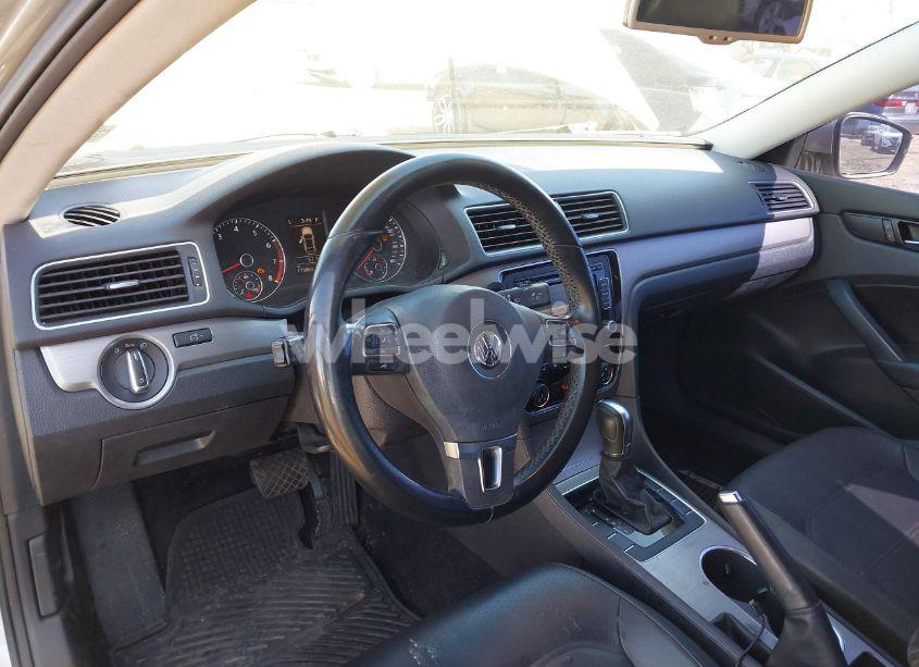 Photo 13 of 2014 Volkswagen Passat 1.8T SE (VIN 1VWBT7A38EC053078)