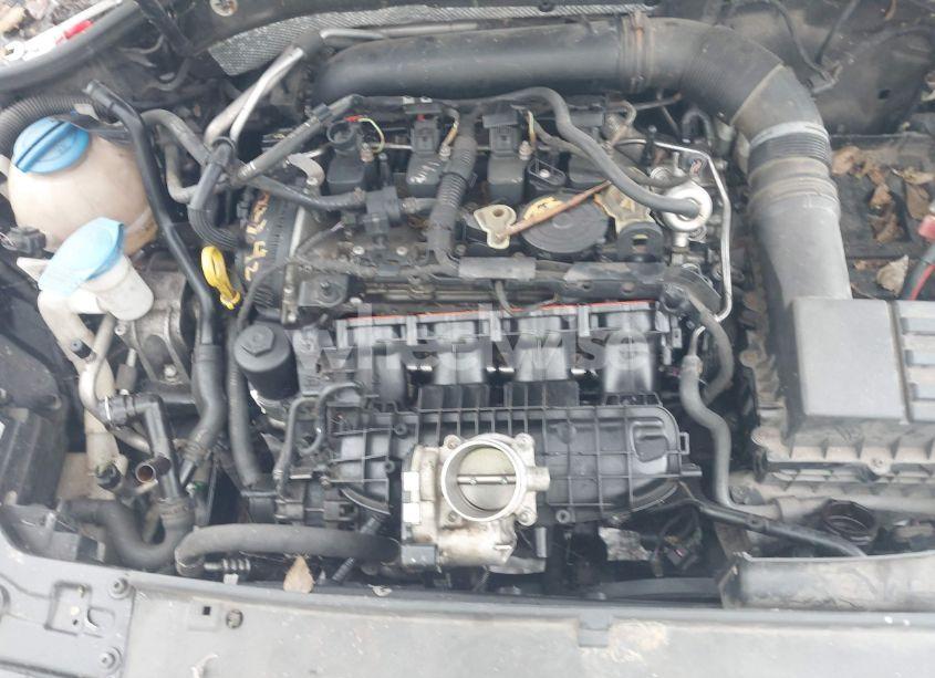 Photo 10 of 2014 Volkswagen Passat 1.8T SE (VIN 1VWBT7A38EC087943)