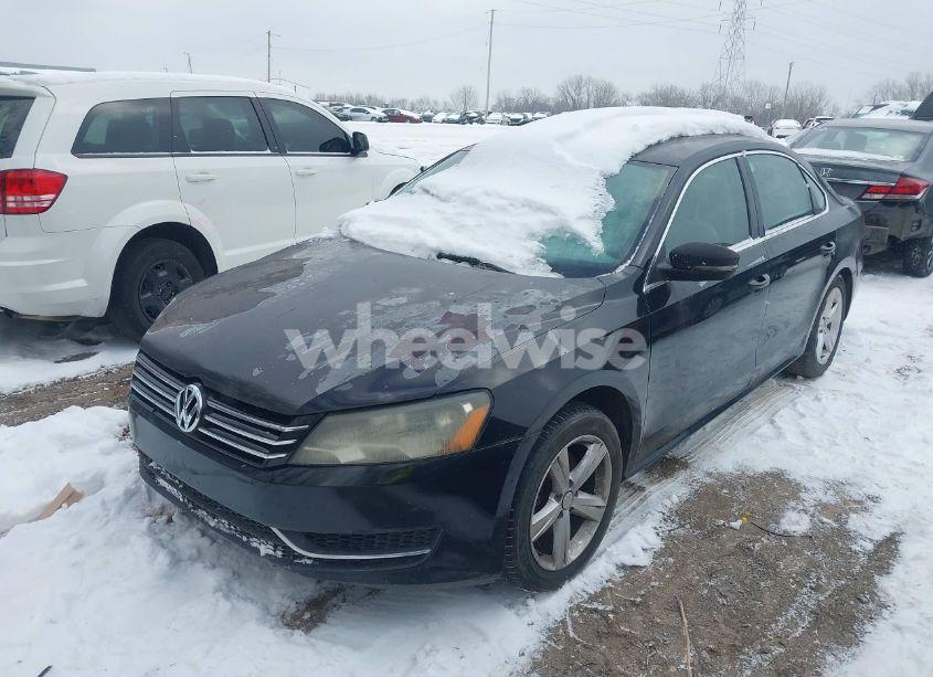 Photo 2 of 2014 Volkswagen Passat 1.8T SE (VIN 1VWBT7A38EC087943)