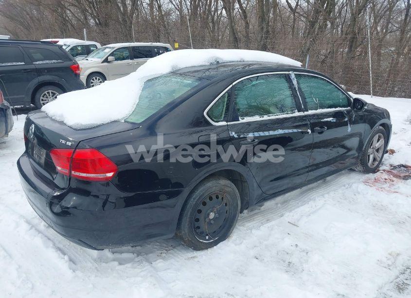 Photo 4 of 2014 Volkswagen Passat 1.8T SE (VIN 1VWBT7A38EC087943)