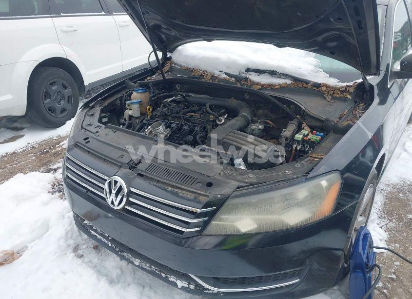 Photo 6 of 2014 Volkswagen Passat 1.8T SE (VIN 1VWBT7A38EC087943)