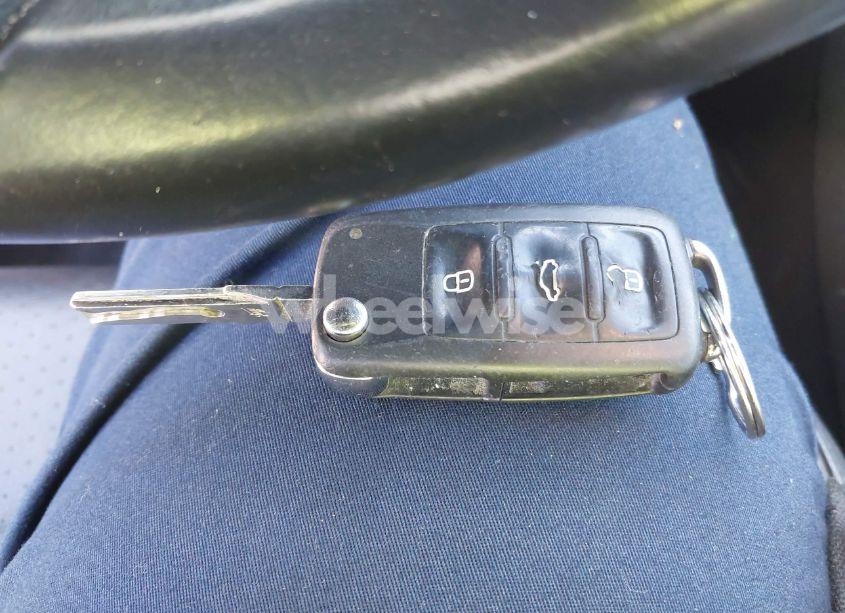 Photo 11 of 2014 Volkswagen Passat 1.8T SE (VIN 1VWBT7A38EC091653)