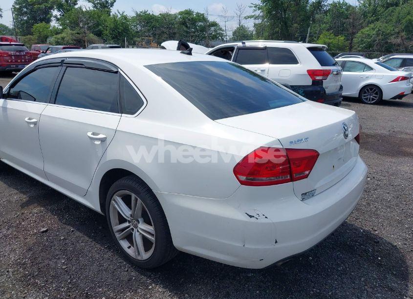 Photo 6 of 2014 Volkswagen Passat 1.8T SE (VIN 1VWBT7A38EC110850)