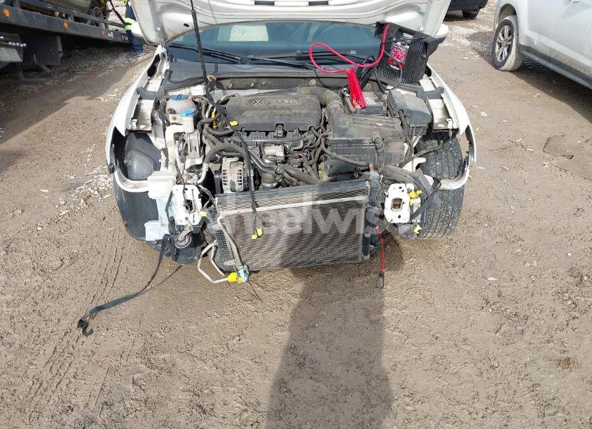 Photo 6 of 2014 Volkswagen Passat 1.8T SE (VIN 1VWBT7A38EC118687)