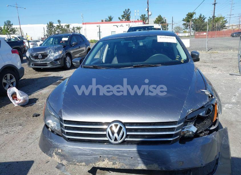 Photo 12 of 2015 Volkswagen Passat 1.8T SE (VIN 1VWBT7A38FC018848)