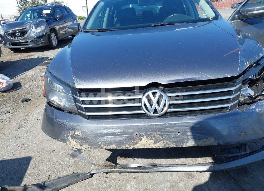 Photo 6 of 2015 Volkswagen Passat 1.8T SE (VIN 1VWBT7A38FC018848)