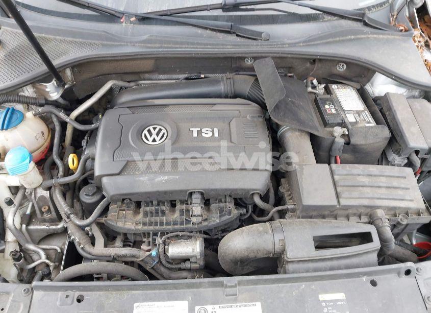 Photo 6 of 2015 Volkswagen Passat 1.8T SE (VIN 1VWBT7A38FC019255)