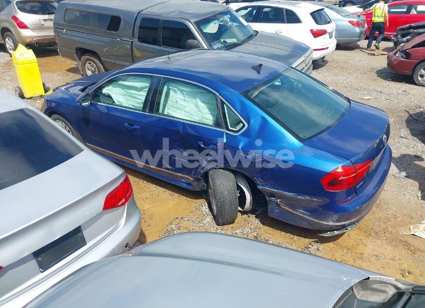 Photo 3 of 2016 Volkswagen Passat 1.8T SE (VIN 1VWBT7A38GC009794)