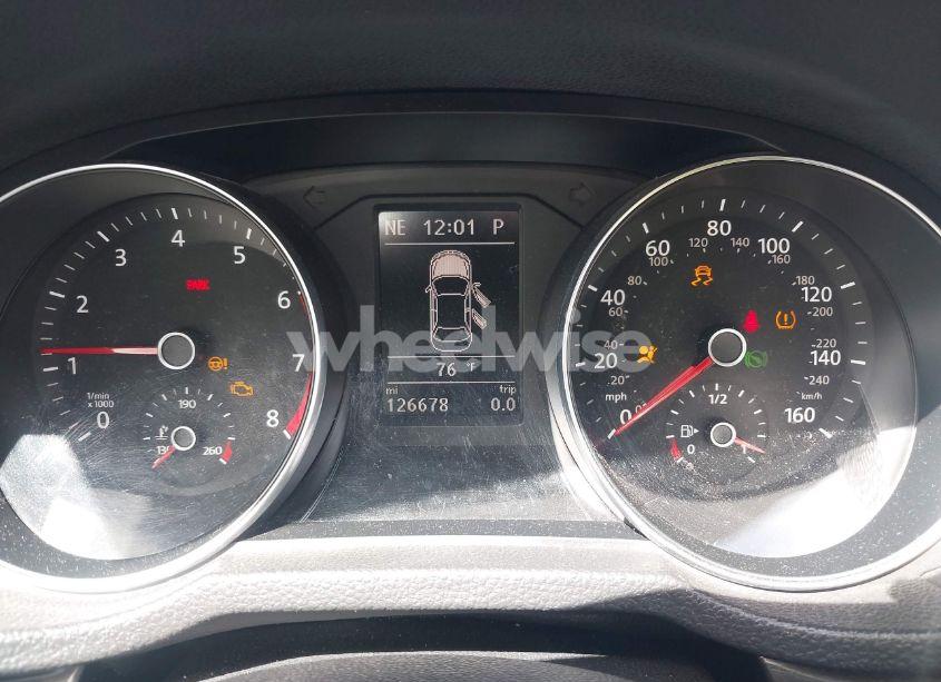 Photo 7 of 2016 Volkswagen Passat 1.8T SE (VIN 1VWBT7A38GC009794)