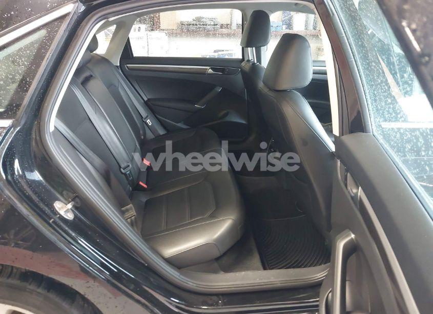 Photo 8 of 2016 Volkswagen Passat 1.8T SE (VIN 1VWBT7A38GC010301)