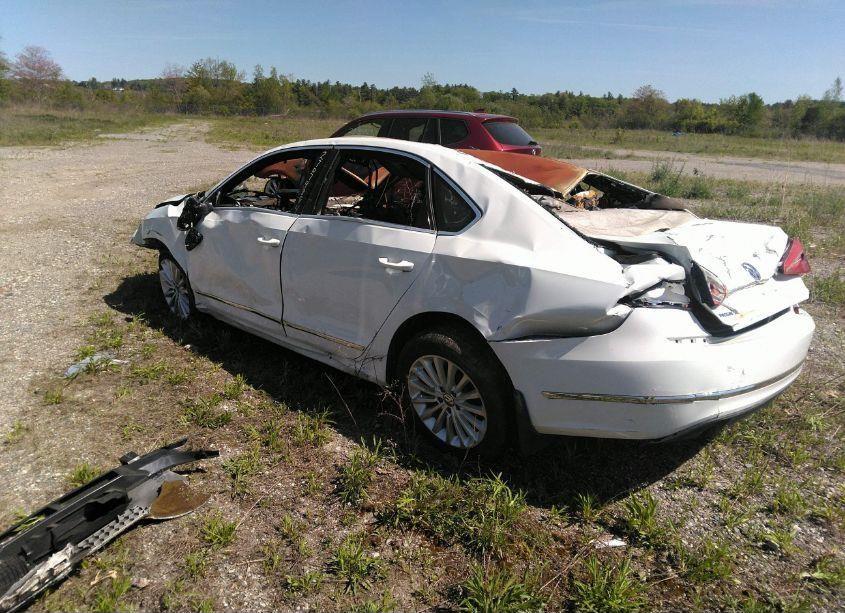 Photo 3 of 2016 Volkswagen Passat 1.8T SE (VIN 1VWBT7A38GC069770)