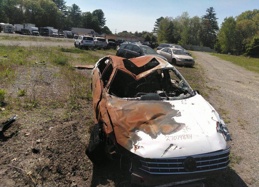 Photo 6 of 2016 Volkswagen Passat 1.8T SE (VIN 1VWBT7A38GC069770)