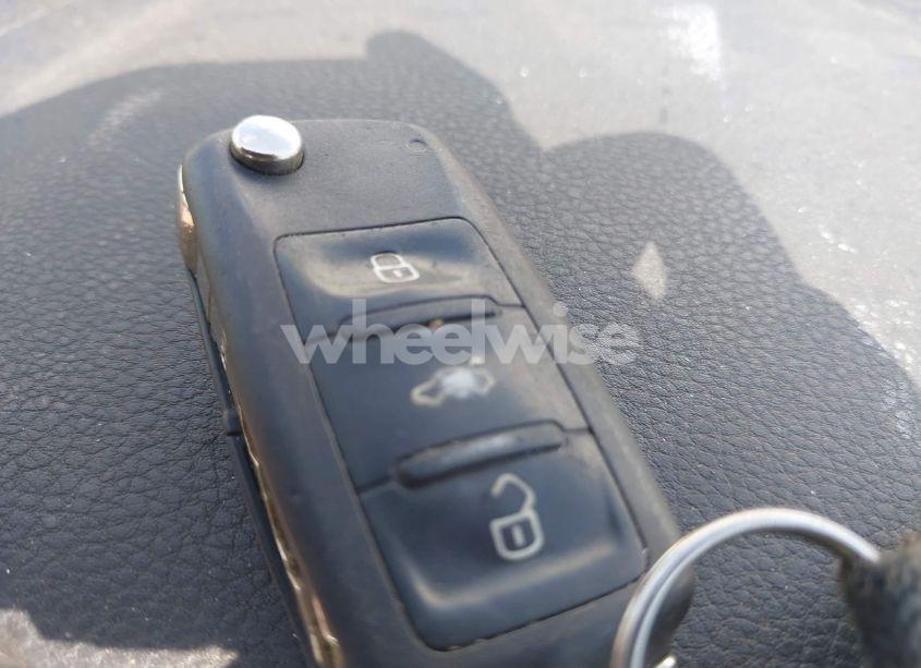 Photo 11 of 2017 Volkswagen Passat 1.8T SE (VIN 1VWBT7A38HC019341)