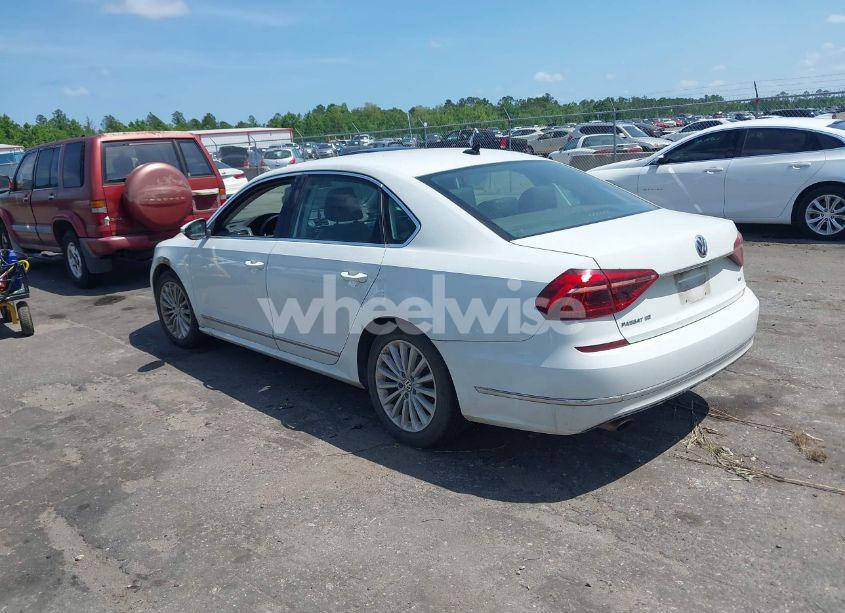 Photo 3 of 2017 Volkswagen Passat 1.8T SE (VIN 1VWBT7A38HC019341)