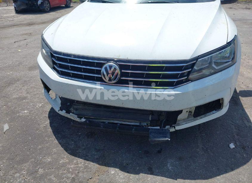 Photo 6 of 2017 Volkswagen Passat 1.8T SE (VIN 1VWBT7A38HC019341)