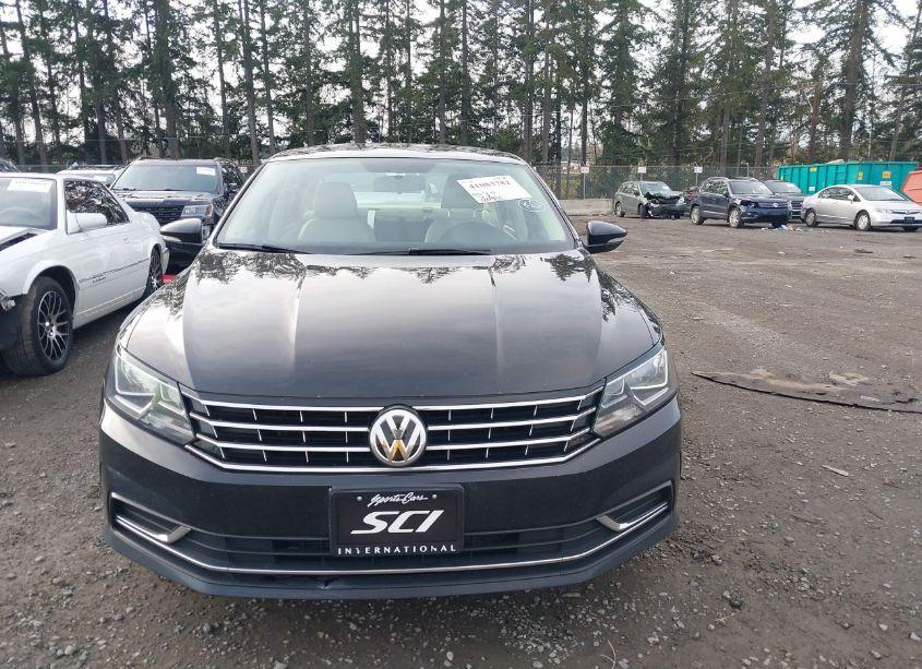 Photo 13 of 2017 Volkswagen Passat 1.8T SE (VIN 1VWBT7A38HC024765)