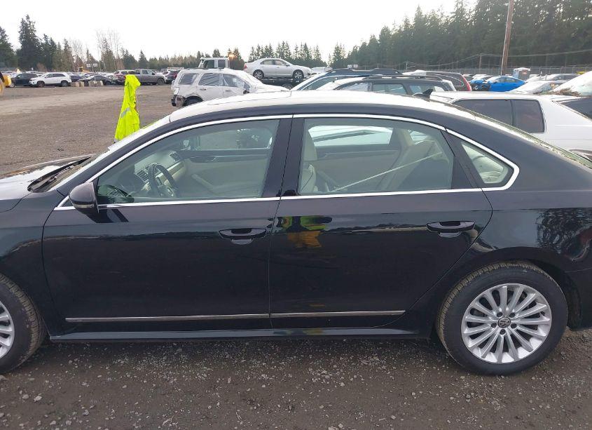 Photo 15 of 2017 Volkswagen Passat 1.8T SE (VIN 1VWBT7A38HC024765)