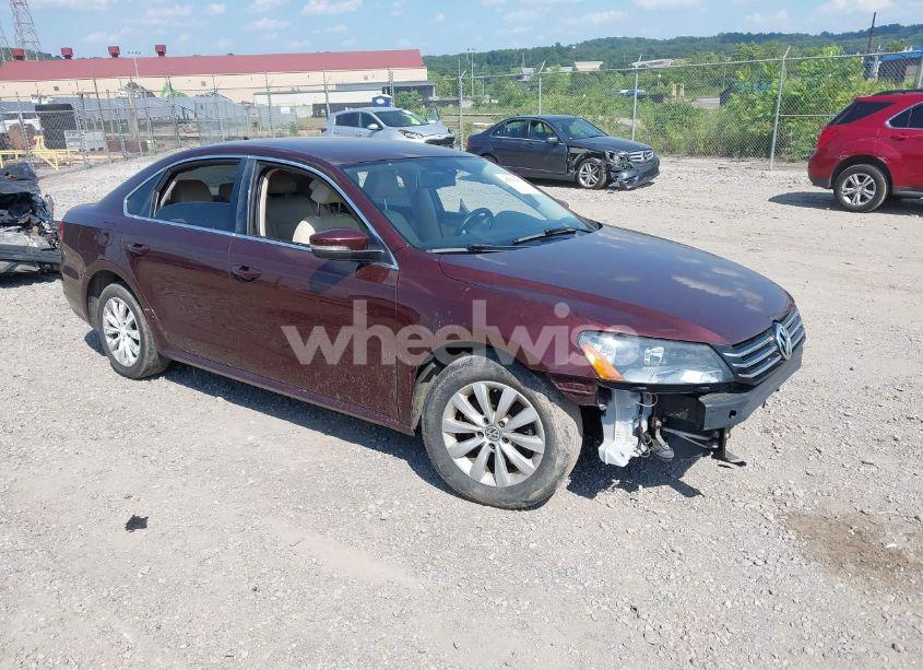 2014 Volkswagen Passat 1.8T SE (VIN 1VWBT7A39EC030523) main photo
