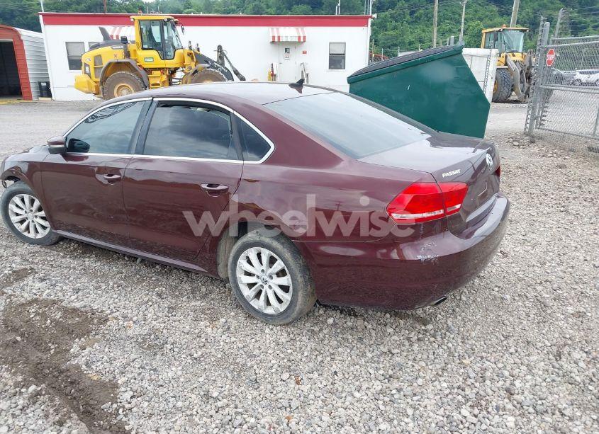 Photo 3 of 2014 Volkswagen Passat 1.8T SE (VIN 1VWBT7A39EC030523)