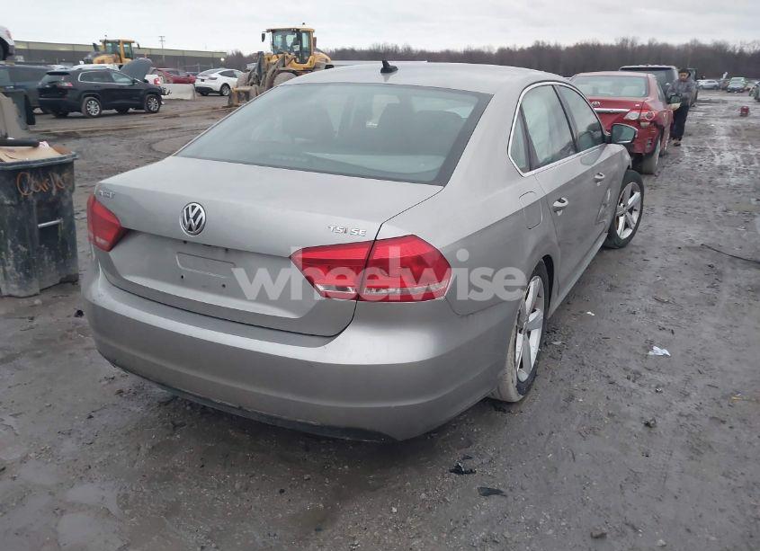 Photo 4 of 2014 Volkswagen Passat 1.8T SE (VIN 1VWBT7A39EC049704)