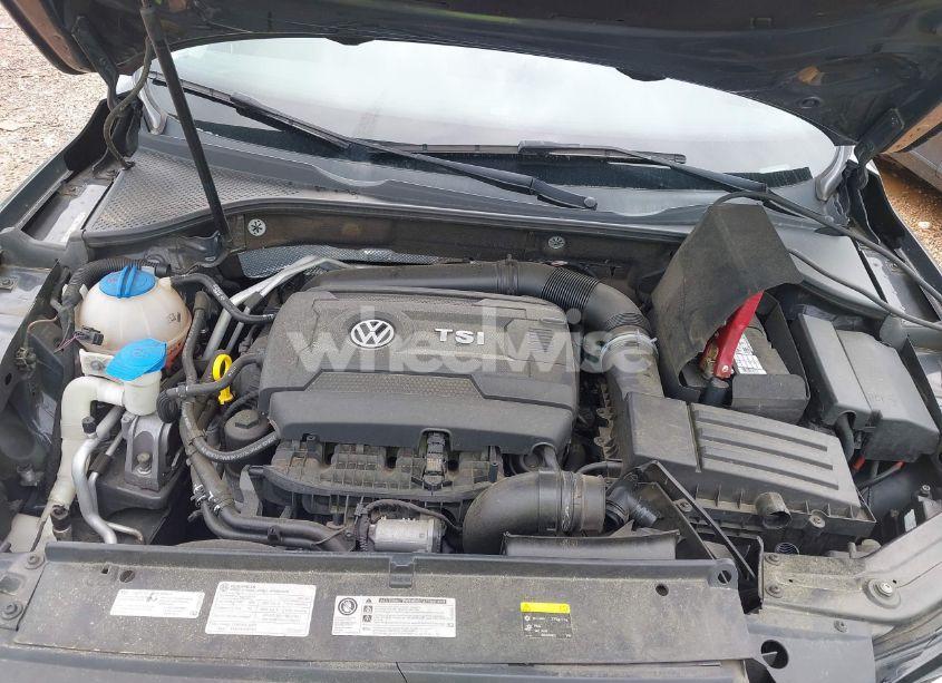 Photo 10 of 2014 Volkswagen Passat 1.8T SPORT (VIN 1VWBT7A39EC097705)